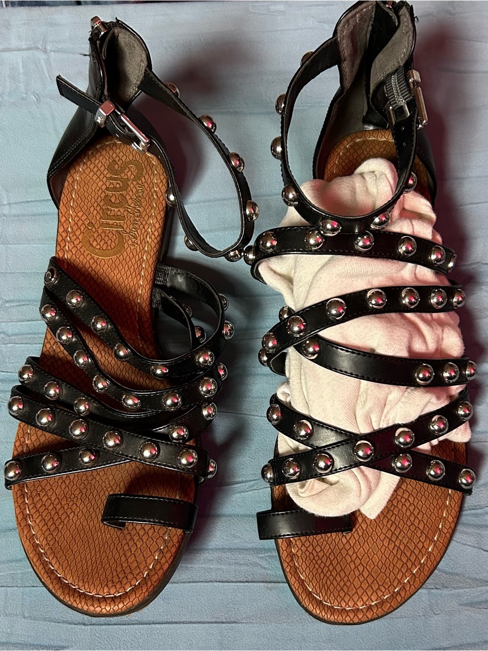 Cliffs by WHITE MOUNTAIN Black Studded Multi-Strap Gladiator Sandals